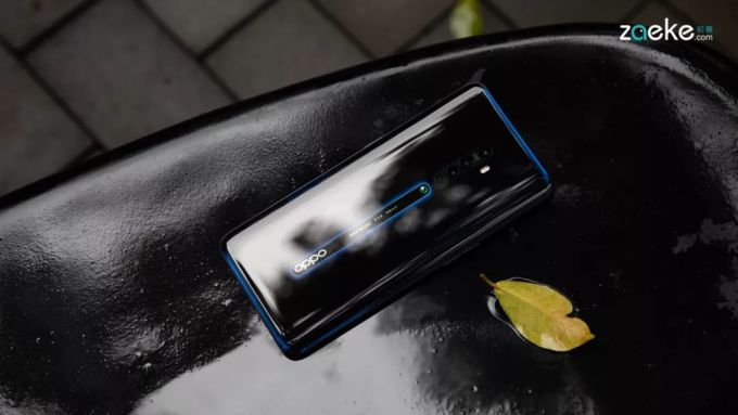 魅力“四摄”的OPPO Reno2,是时尚与体验的激烈碰撞
