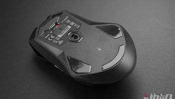 雷柏VT950Q双模无线游戏鼠标外观展示(按键|侧裙|底盘)