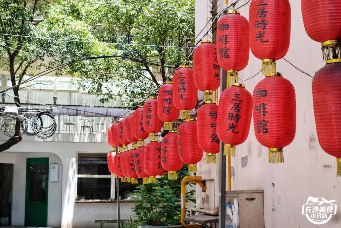 藏在居民区里南城最大的独立咖啡馆,值得初秋去打卡吗? | 咖啡