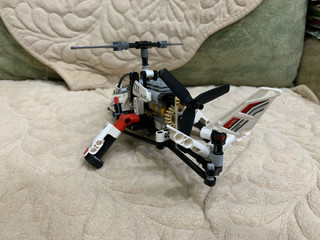 Lego 超轻型直升机42057 科技组