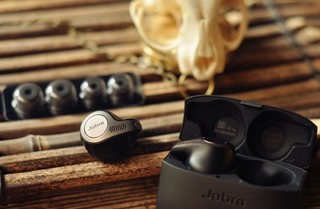 捷波朗（Jabra）Elite 65