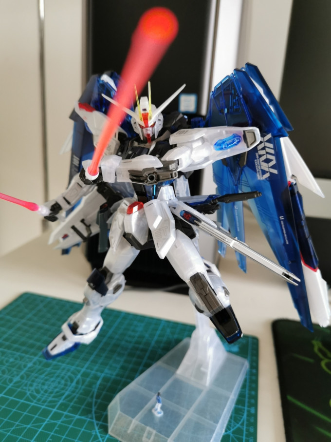 freedom自由高达20台场限量版