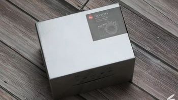徕卡V-Lux5相机外观展示(分辨率|续航|触摸屏|摄像头|指示灯)