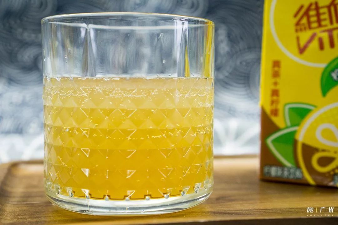 夏天，广东人的命，都是维他柠檬茶给的！