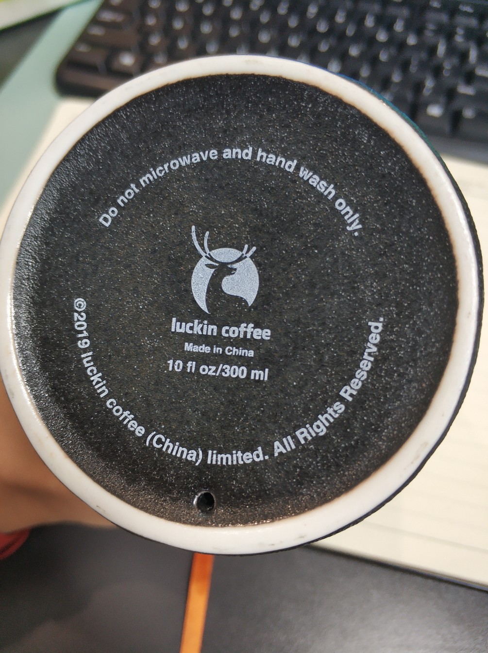 瑞幸咖啡luckincoffee月表陨石马克杯首测～触目惊心的周边体验