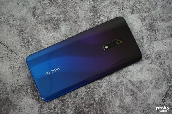 越级体验不越级的价格 realme X全面评测