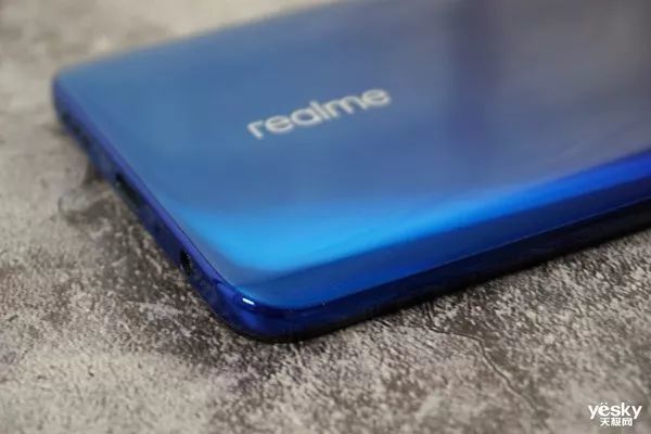 越级体验不越级的价格 realme X全面评测