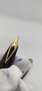 犀飞利传承系列，遗产三代18k金笔