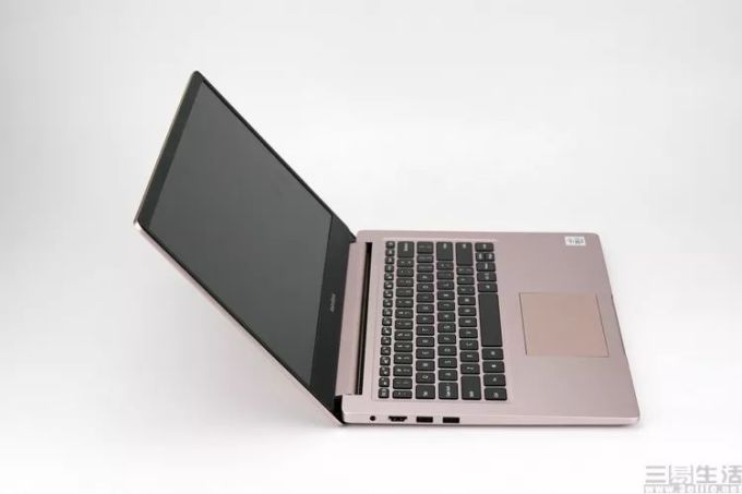 17361410580508.jpg 有“十”力,更有魅力:RedmiBook 14增强版评测