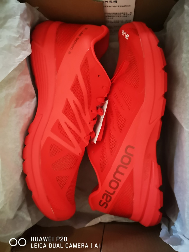 萨洛蒙小红鞋把跑鞋做到极致