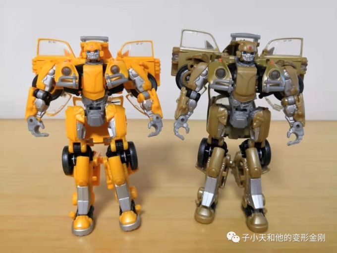 【评玩具】子小天:Movie杨测评《SDCC展会限定SS20甲壳虫大黄蜂&恐龙磁带套装 电影与动画的巧妙结合》