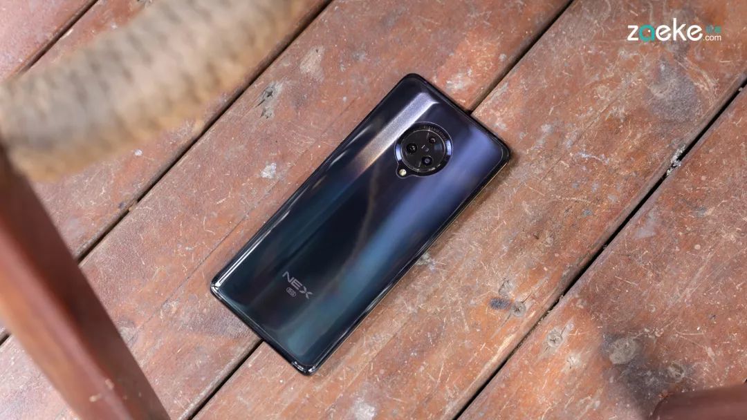 依然很酷的vivo NEX3，是面向5G时代的“排头兵”