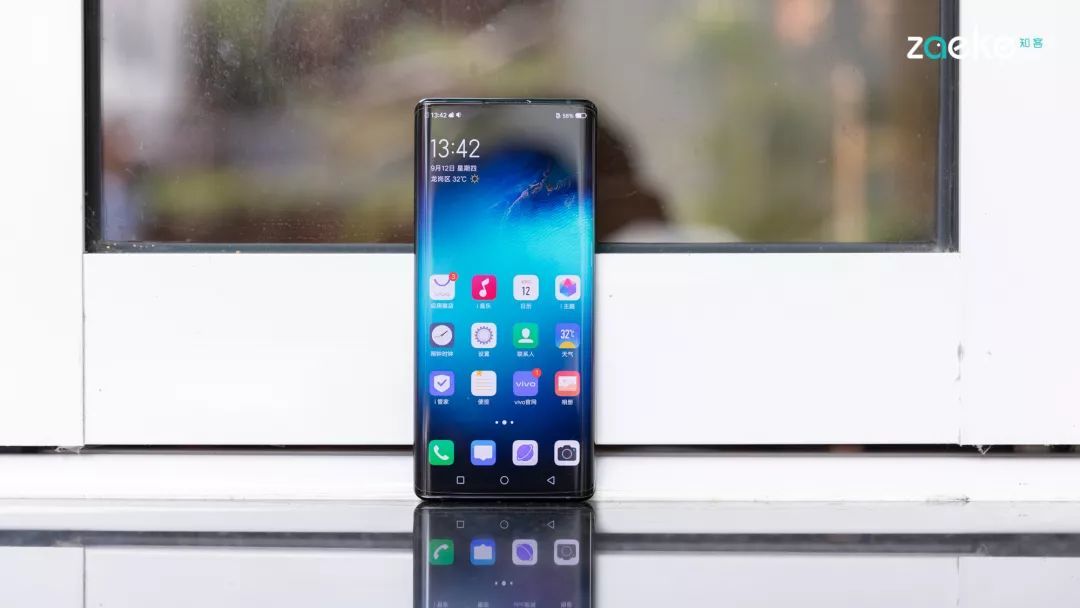 依然很酷的vivo NEX3，是面向5G时代的“排头兵”