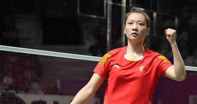 羽毛球新手购拍指南