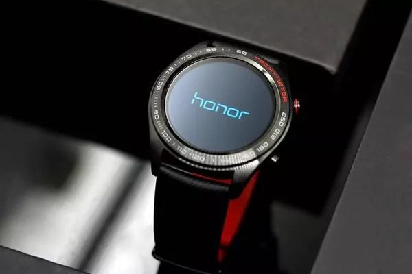 轻薄长续航的智能潮表 荣耀HONOR Watch Magic综合评测