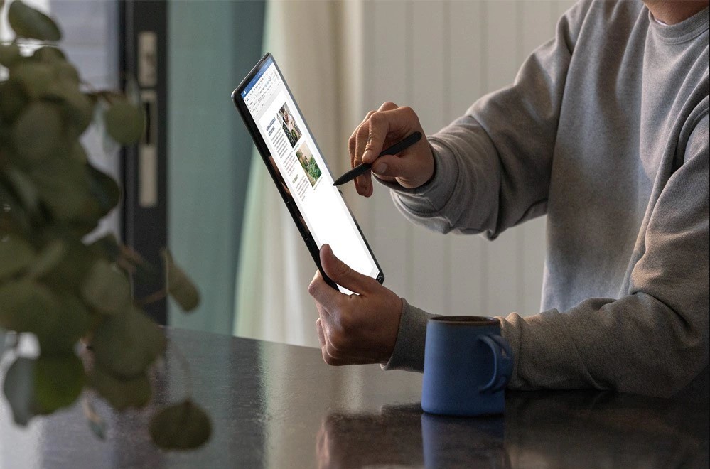 鸡肋还是未来大势？微软推出13英寸的Surface Pro X，搭载高通定制ARM处理器
