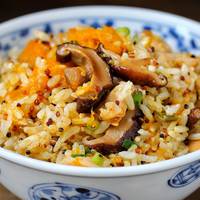 懒人米饭做法，饭菜一锅出，营养丰富热量低，减肥期间也能大口吃