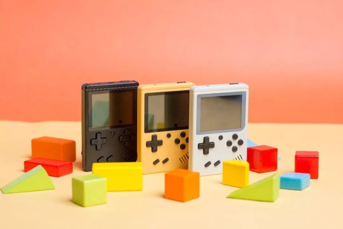 送男友|拿到迷你小霸王,他彻底放弃了任天堂switch!