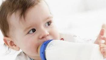 母婴 篇一：清淡的奶粉怎么选？选择宝宝吃着不上火的奶粉 