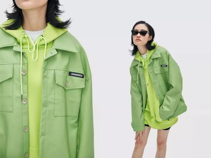 潮闻快食|经典「雪山」羽绒服再现!Off-White™发布新Logo设计T恤