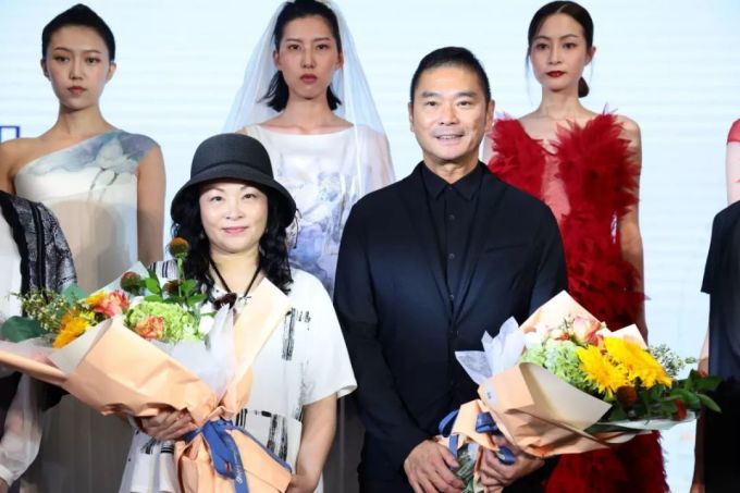 星寰“新粤秀 星无限”发布会大湾区霓裳时装秀表演.jpg 下一站,海珠广场丨即将刷遍朋友圈的打卡地