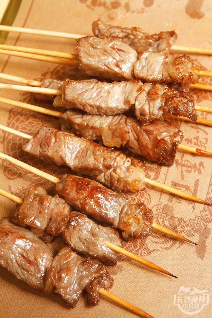 盟重烈火牛肉暴风来袭!今日起闯荡解放西,进店就能免费撸串