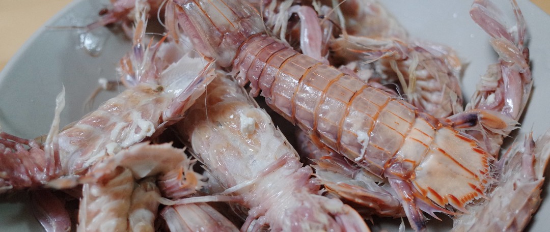 继续逛菜市场，33块钱一斤的海螺值不值得买？