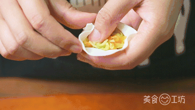 饺子皮别再包饺子啦，这样做皮薄汁多，太适合当早餐