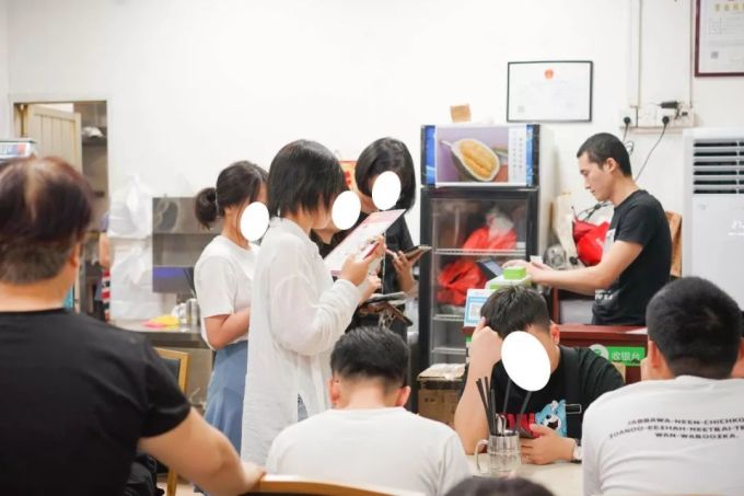 DSC01533.jpg 「厚切猪扒X梅子茶」,太太太可了!