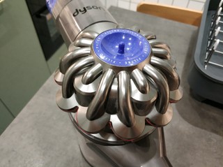 戴森DYSON v6手持充电吸尘器