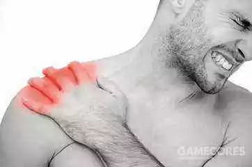 端着膀子工作和玩游戏会带来哪些伤害？你需要这篇肩部保养指导