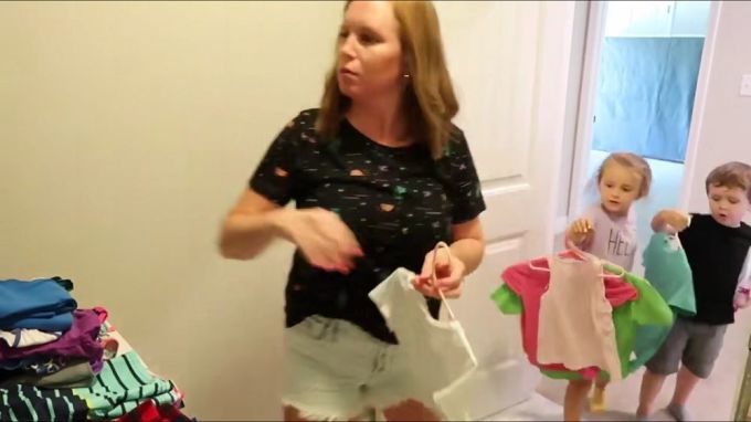朋友突击探访!看看家有3娃的美国妈妈如何从容应对?