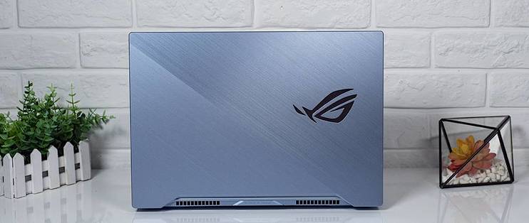 rog幻15冰川蓝创意设计轻薄本评测:独特配色 专为设计师而生