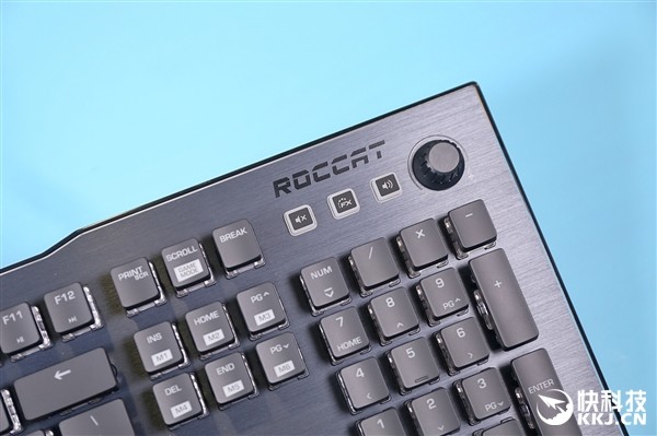 悬浮透明键轴+拉丝金属：ROCCAT 冰豹 推出 Vulcan 瓦肯121 RGB机械键盘泰坦轴版