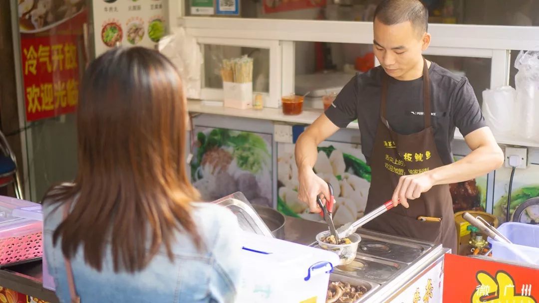 这大概是全广州最傻餐厅：让人免费吃饭，却从不担心破产