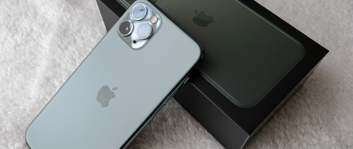 还有莓有的聊了:blackberry 黑莓 发布方屏新机 passport