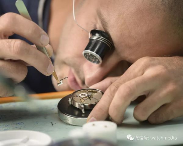 现在还有接近100%的纯手工制表吗?也许,有!