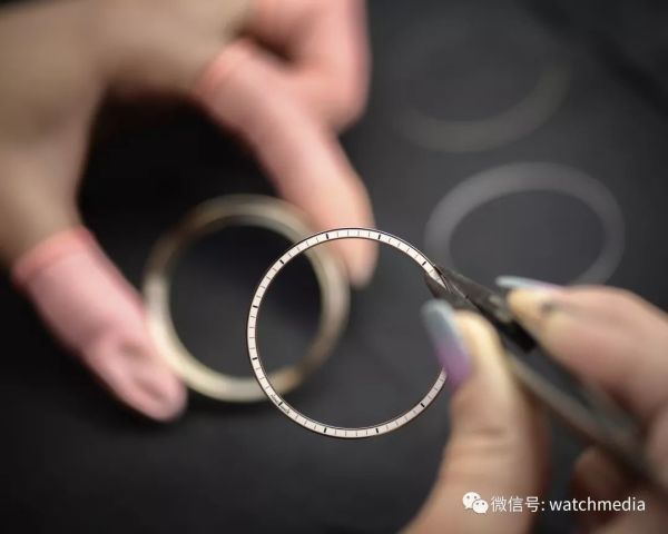 现在还有接近100%的纯手工制表吗?也许,有!