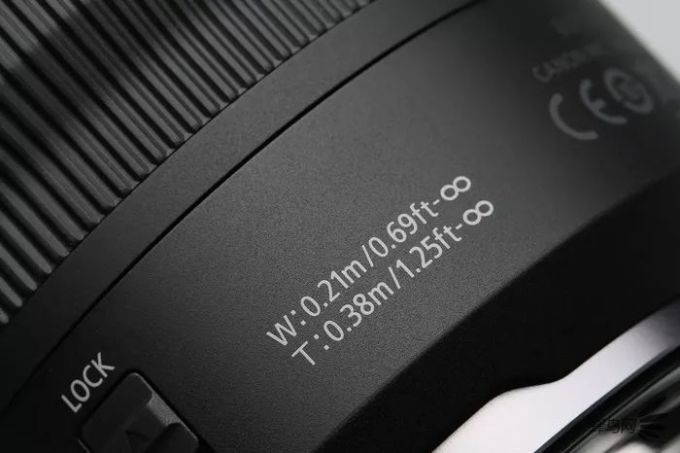 新生RF大三元标变 佳能RF24-70mm F2.8评测