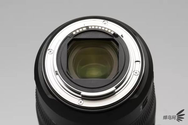 新生RF大三元标变 佳能RF24-70mm F2.8评测