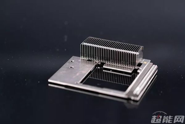 蓝宝石 RX 5700 XT Nitro+ 超白金评测:超白金品质,不负众望