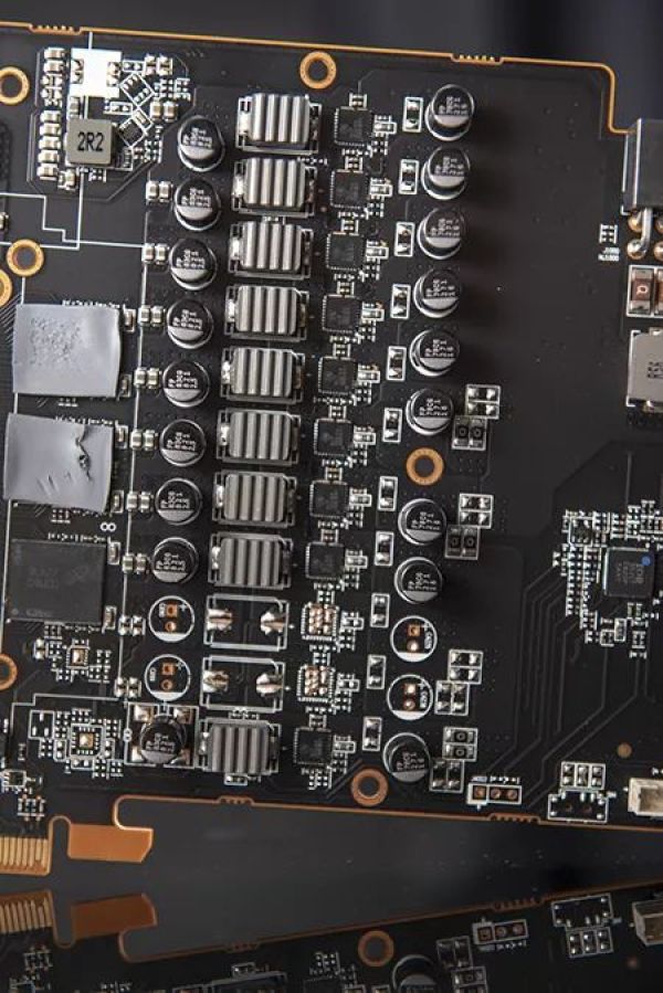 蓝宝石 RX 5700 XT Nitro+ 超白金评测:超白金品质,不负众望