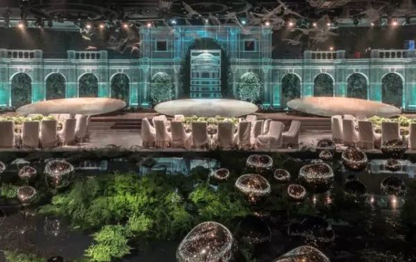 他用铁丝网打造出的惊人作品,比3D网格建模还牛!