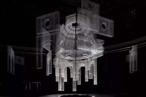 他用铁丝网打造出的惊人作品,比3D网格建模还牛!