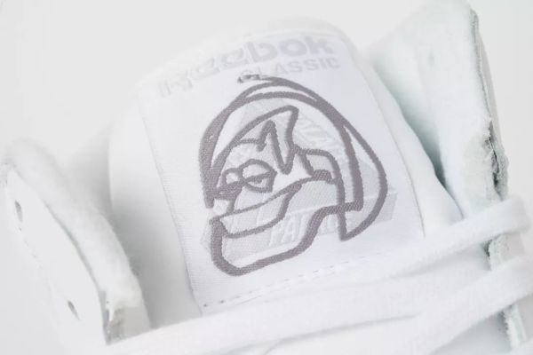 潮闻快食 | Travis Scott x Jordan Brand 服饰系列释出;Supreme x Vans 发售在即!