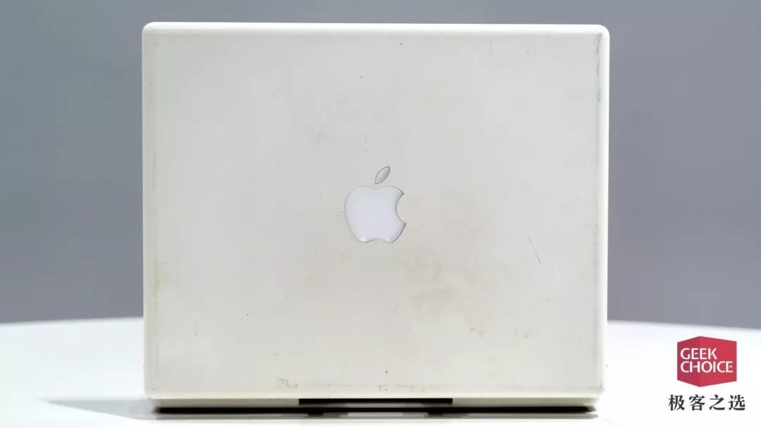 苹果 15 年前一万块的笔记本，竟然比 MacBook 还「良心」？