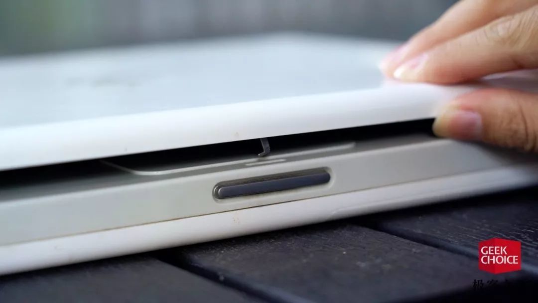 苹果 15 年前一万块的笔记本，竟然比 MacBook 还「良心」？