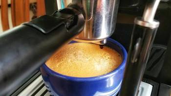 D&K一台可以出咖啡油脂crema的家用咖啡机
