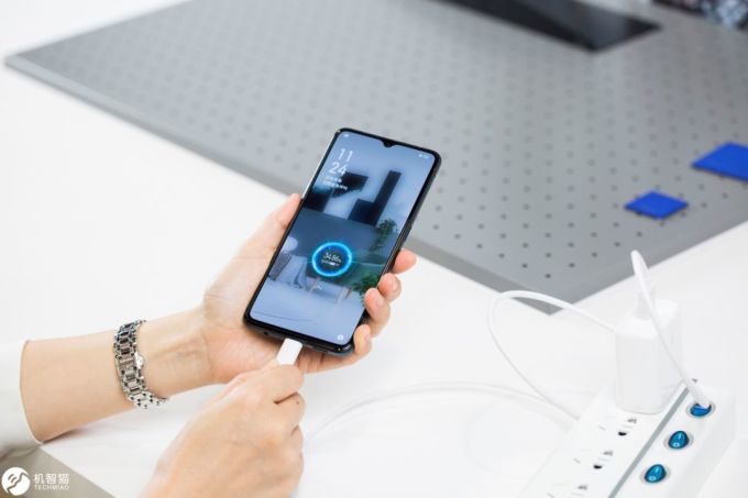 OPPO Reno Ace首发体验:永别了,充电宝!
