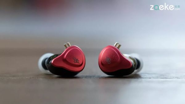 NA1是NF Audio的动圈初尝试,也是一次华丽的品牌转身